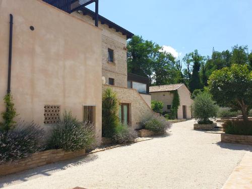 One bedroom appartement with shared pool and wifi at Montalto delle Marche