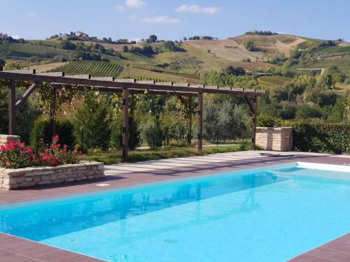 One bedroom appartement with shared pool and wifi at Montalto delle Marche