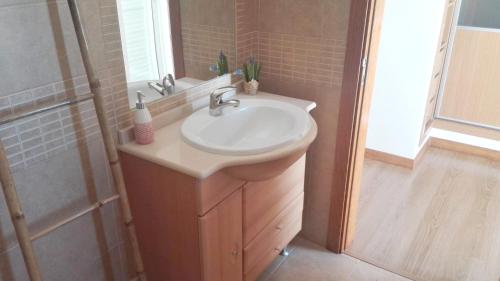 Spacious house in Aldeia dos Pinheiros with pool