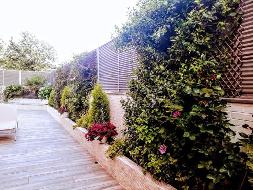House with 4 bedrooms in Rivas Vaciamadrid with enclosed garden and WiFi - image 2