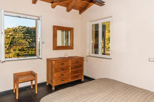 Luxury Seaview Apartments Manarola - image 13