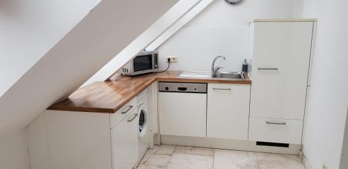 Four-Bedroom Apartment image 9