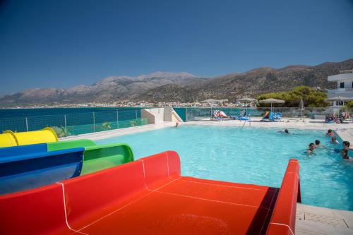 Horizon Beach - image 2