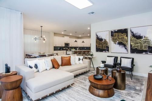 Modern Single Home with private pool and game room SL2807 - image 7