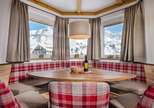 Apartments & Garni Alpenrose in Obertauern, Österreich