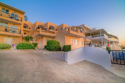 Horizon Beach - image 9