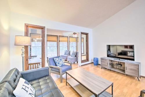 . Family-Friendly Hot Springs Village Unit with Deck!