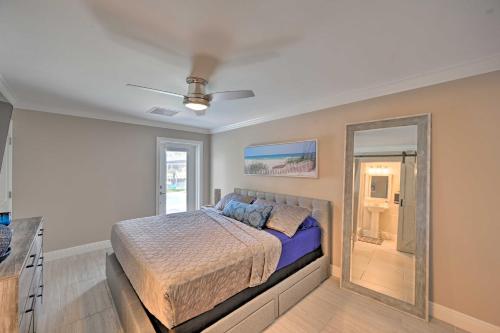 Sun-Soaked Canalside Villa with Pool Game Room - image 7