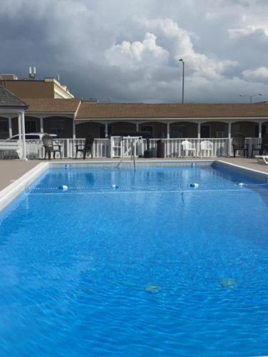Outer Banks Motor Lodge photo