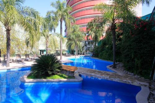 游泳池, 巴赫克福迪多拉蒙特雷假日酒店 (Holiday Inn Monterrey-Parque Fundidora) in 蒙特雷
