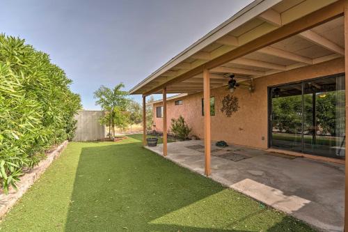 Updated Family Home - 2 Blocks to Colorado River!