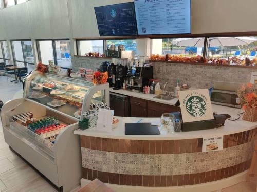 Crowne Plaza Jacksonville Airport/I-95N by IHG