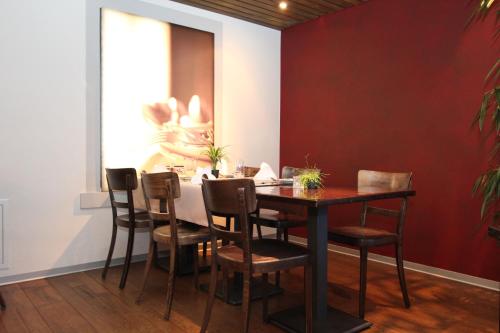 ห้องอาหาร, Hotel Engel am Bahnhof in ฮอร์เก็น