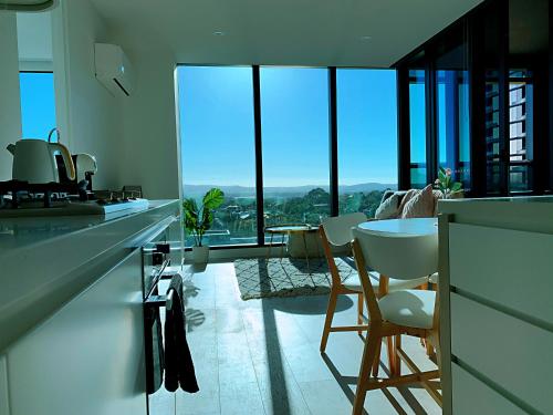 設施, Skygarden Luxury Condo in 威福利谷