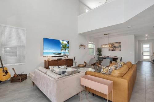 Storey Lake Resort 5 Bedroom Vacation Home with Pool (2019) - main image