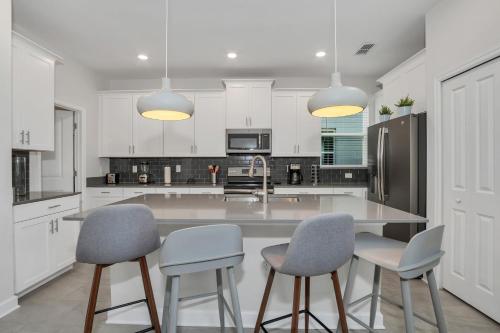Storey Lake Resort 5 Bedroom Vacation Home with Pool (2019) - image 8