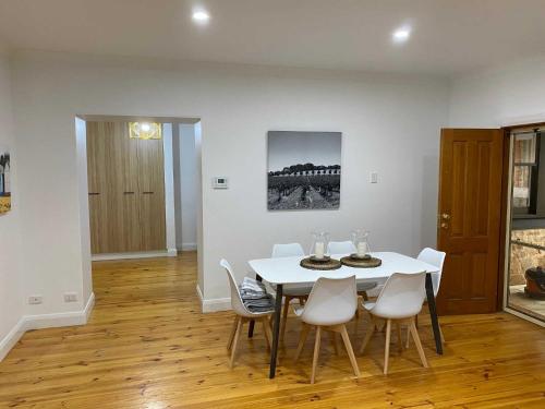 Adelaide Brownhill Creek Tourist Park in Blackwood