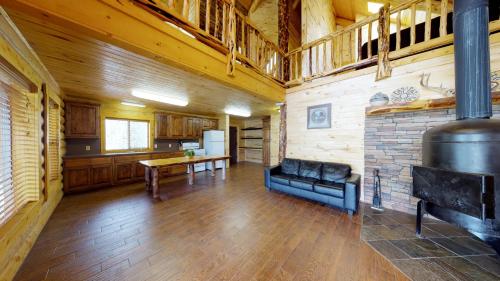 Camp Jackson 8 BR Lodge - image 4