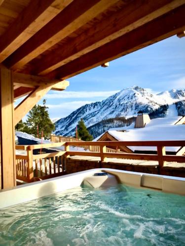 CHALET NAÏGA design avec vue panoramique et spa gîte à louer Cervières