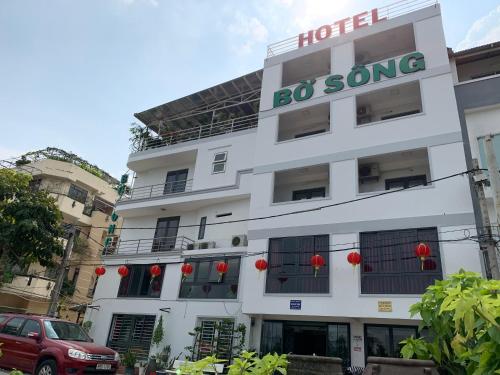 Bờ Sông Hotel