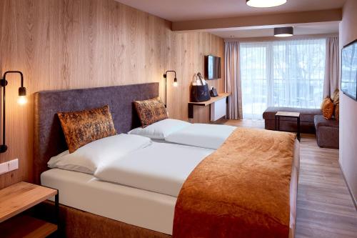 Suite, junior, mountain view