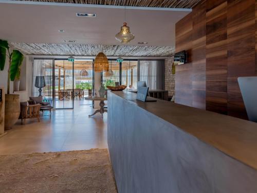 Cumeja Beach Club & Hotel in Baia Domizia