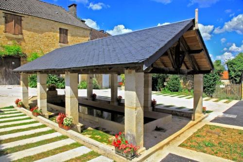 A környék, Petite maison en pierre au coeur du Périgord noir proche de Sarlat et Rocamadour (Petite maison en pierre au coeur du Perigord noir proche de Sarlat et Rocamadour) in Salignac Eyvigues