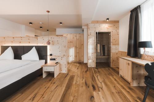 Suite with Sauna