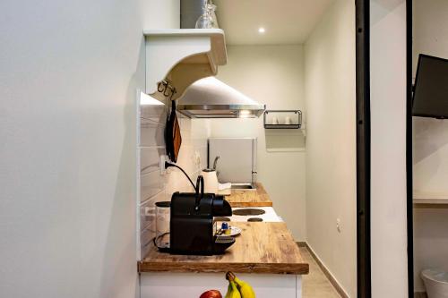 Seascape Elegant Residence - image 11