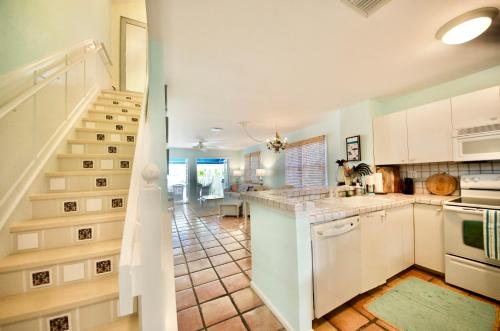 Gulf Getaway - image 14