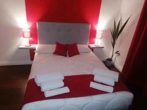 Shine House - image 12