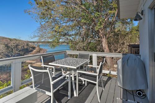 Pet-Friendly Belton Lake Studio with Deck and Kayaks!