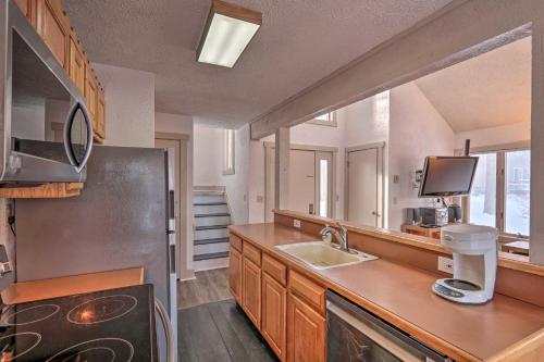 Jack Frost Ski Resort Townhome with Fireplace! - image 6