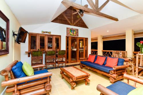 Casa Monos Locos - Portasol Vacation Rentals