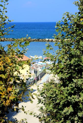 Studio Apartment with Sea View