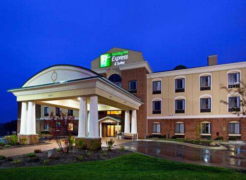 Holiday Inn Express and Suites Detroit North-Troy, an IHG Hotel