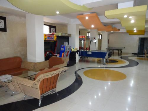 Lobby, Hotel Combermere in Shimla