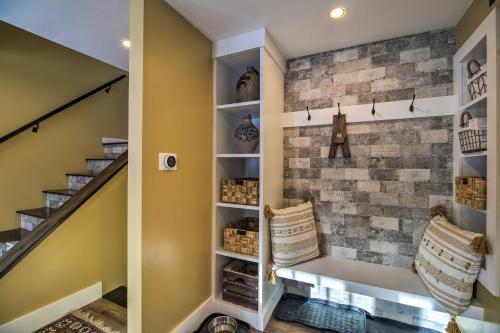 Cozy Home with Sauna Mins to Stowe Mountain Resort - image 2