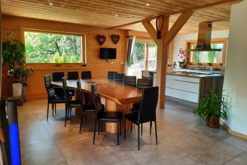 Chalet neuf entre Megève et Chamonix à St Gervais gîte à louer Le Fayet