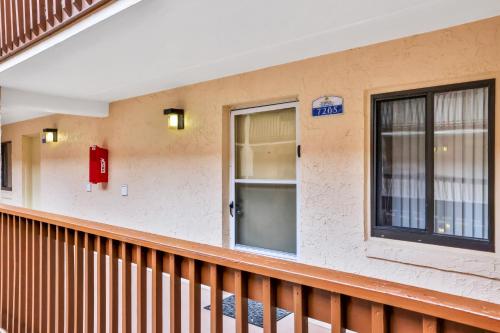 Courtyard Villa - image 7