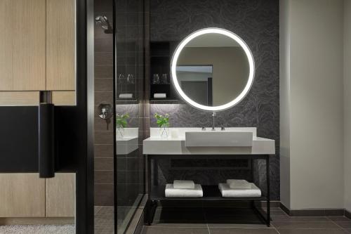 281586344 Kimpton Sawyer Hotel by IHG