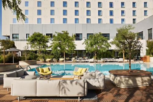 281586401 Kimpton Sawyer Hotel by IHG