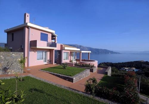 Bariade Holiday gîte à louer Dafnila