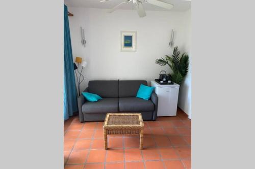 Le Paradis de la Baie 4 couchages à 2 Minutes des plages de TARTANE tout équipé (Le Paradis de la Baie 4 couchages a 2 Minutes des plages de TARTANE tout equipe) in La Trinite