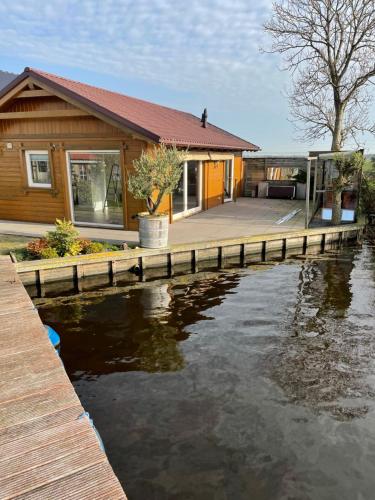  Vakantie huis aan het water, Pension in Rijpwetering