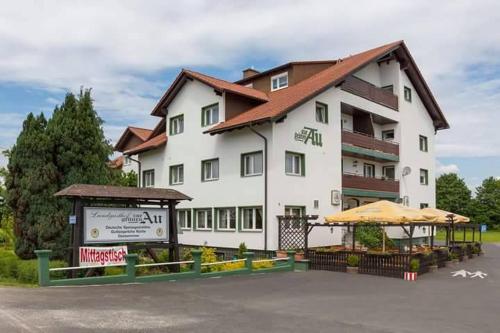 Exterior view of Grune Au Hotel