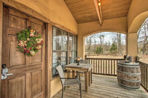 ‘Blue Jay Cottage' - Pittsburg Studio on Winery! in Pittsburg (TX)