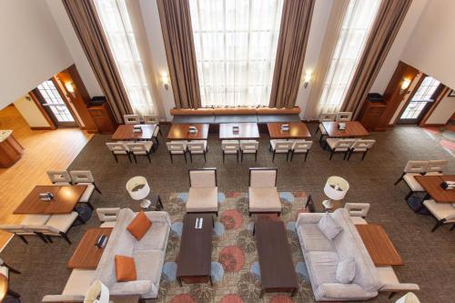 스테이브리지 스위트 볼링 그린 바이 IHG - 레스토랑