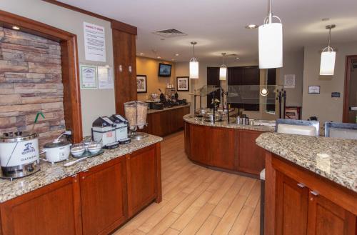 Staybridge Suites Bowling Green by IHG