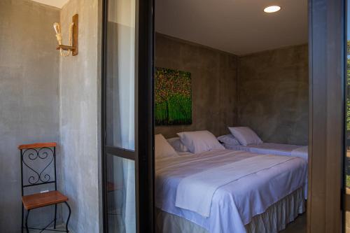 Deluxe Triple Room image 1
